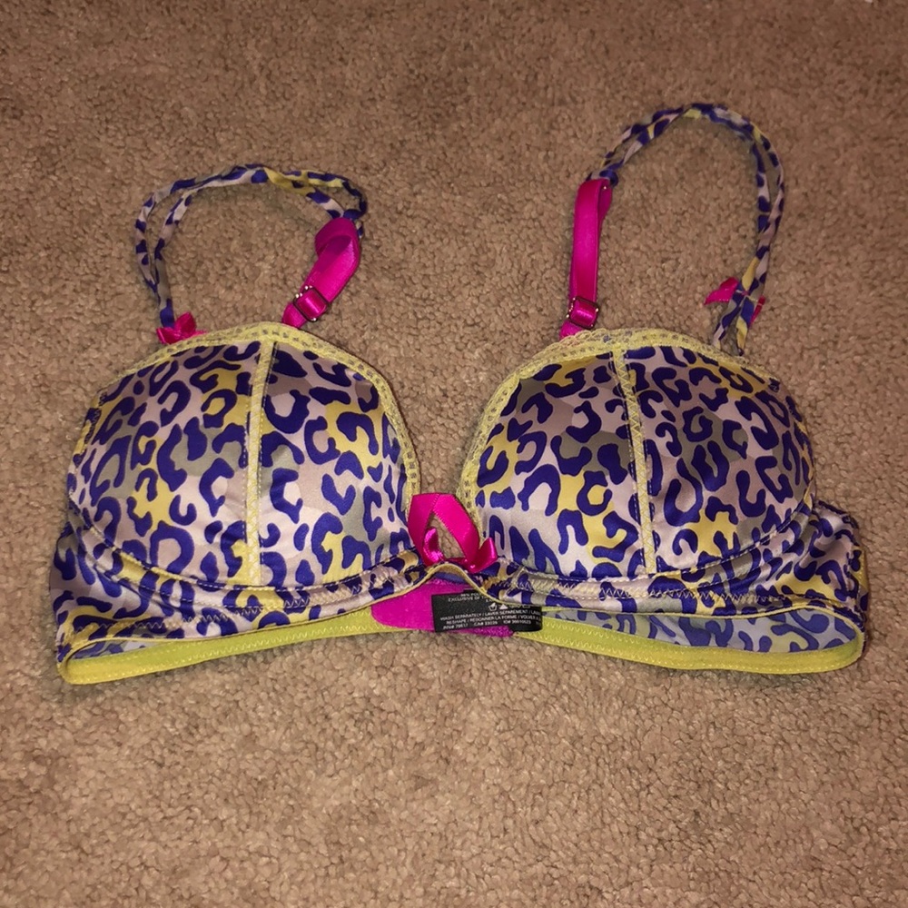 Victoria secret sexy little things bra